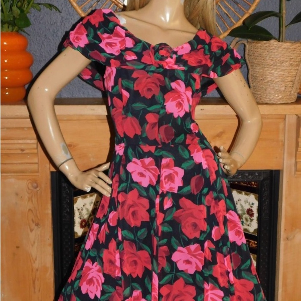 Women’s Off-Shoulder Floral Fit & Flare Dress - Picture 2 of 3